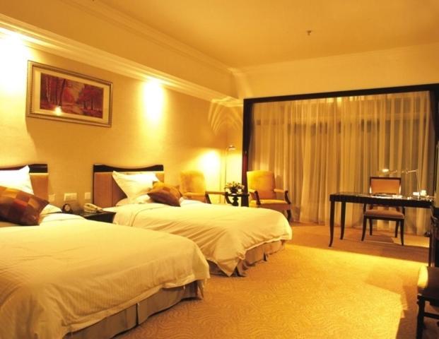Phoenix Hotel Wuyi Jiangmen Oda fotoğraf
